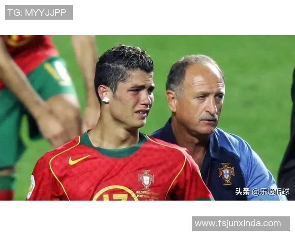 足球明星感人瞬间泪水流淌的动人图片及背后故事合集