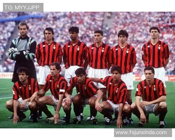 足球明星里杰卡尔德的传奇人生与足球事业的辉煌成就探讨